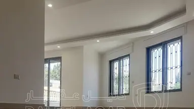 شقة - شقة للبيع في ام السماق قرب روان كيك - 155000 دأ